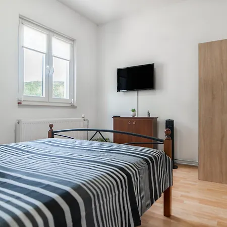 Dalmatina بيت للعطل *