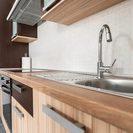 Dalmatina بيت للعطل Vedrine